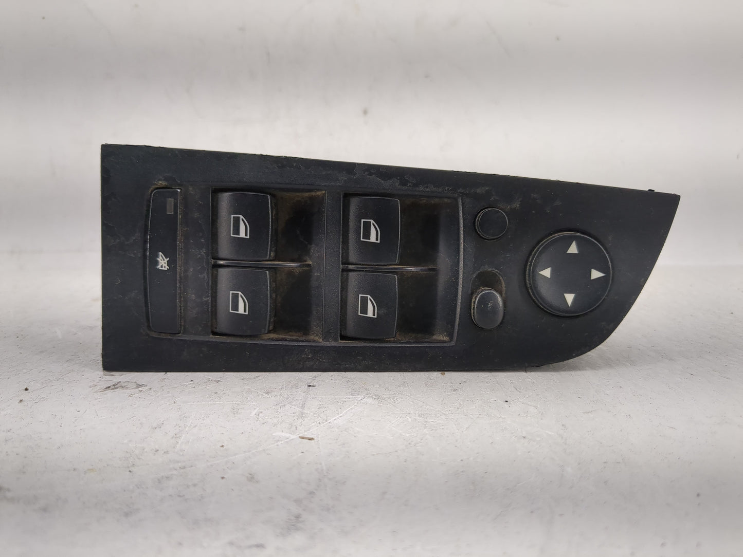 2000-2004 Nissan Xterra Master Power Window Switch Replacement Driver Side Left P/N:9132135-02 Fits OEM Used Auto Parts - Oe