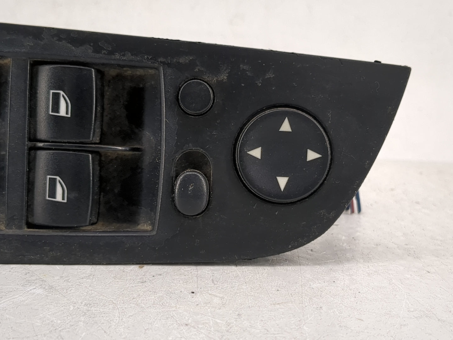 2000-2004 Nissan Xterra Master Power Window Switch Replacement Driver Side Left P/N:9132135-02 Fits OEM Used Auto Parts - Oe