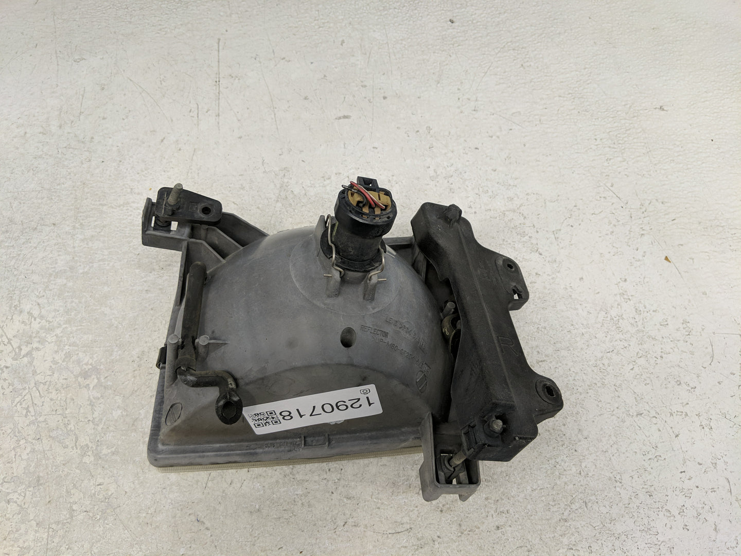 2000-2001 Nissan Xterra Passenger Right Oem Head Light Headlight Lamp - Oemusedautoparts1.com