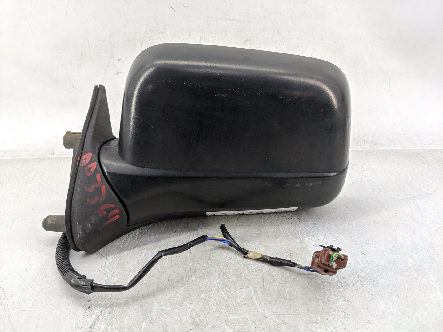 2000-2004 Nissan Xterra Driver Side View Mirror - Left Door Mirror OEM Used - Oemusedautoparts1.com