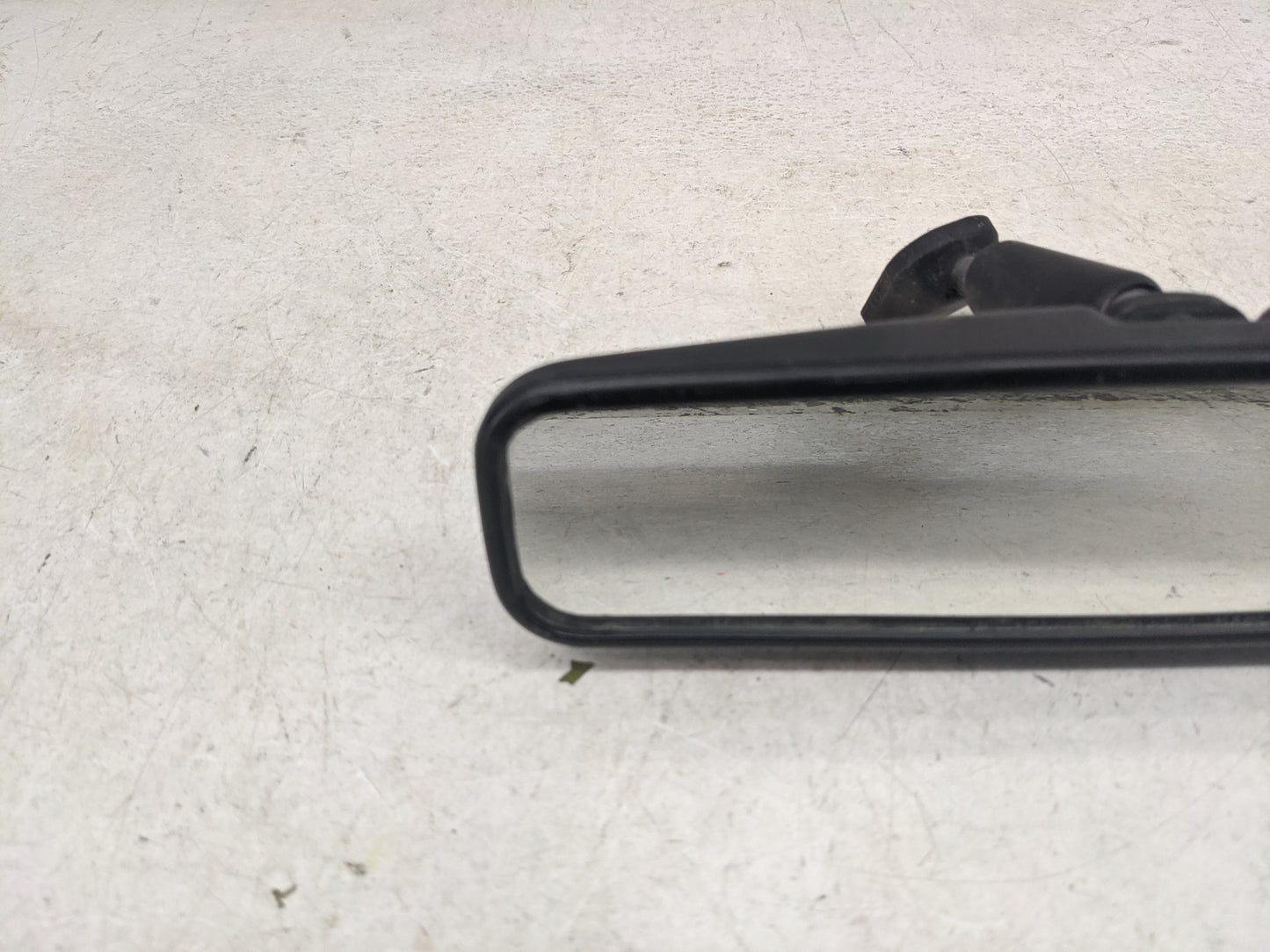 2001 Nissan Xterra Interior Rear View Mirror Replacement OEM P/N:0110100 Fits OEM Used Auto Parts - Oemusedautoparts1.com
