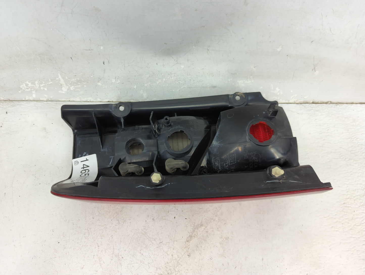 2000-2001 Nissan Xterra Tail Light Assembly Passenger Right OEM Fits Fits 2000 2001 OEM Used Auto Parts - Oemusedautoparts1.