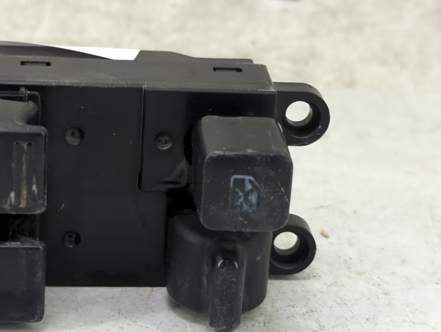 2000-2004 Nissan Xterra Master Power Window Switch Replacement Driver Side Left Fits Fits 1998 1999 2000 2001 2002 2003 2004