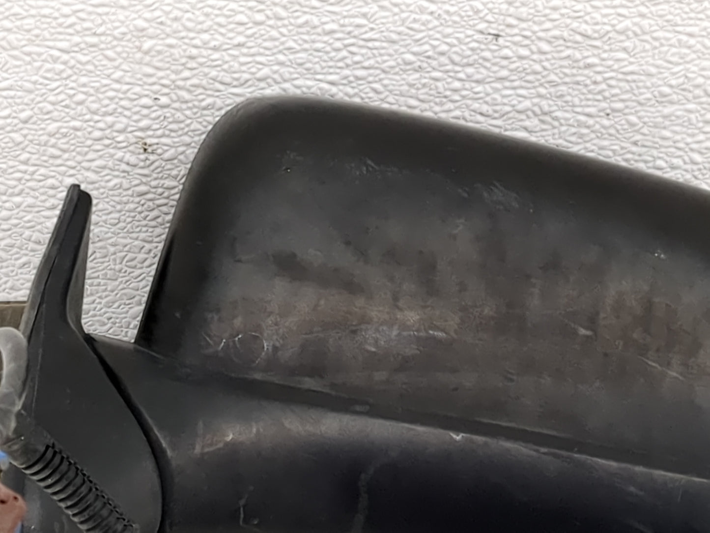 2000-2004 Nissan Xterra Driver Side View Mirror - Left Door Mirror OEM Used - Oemusedautoparts1.com