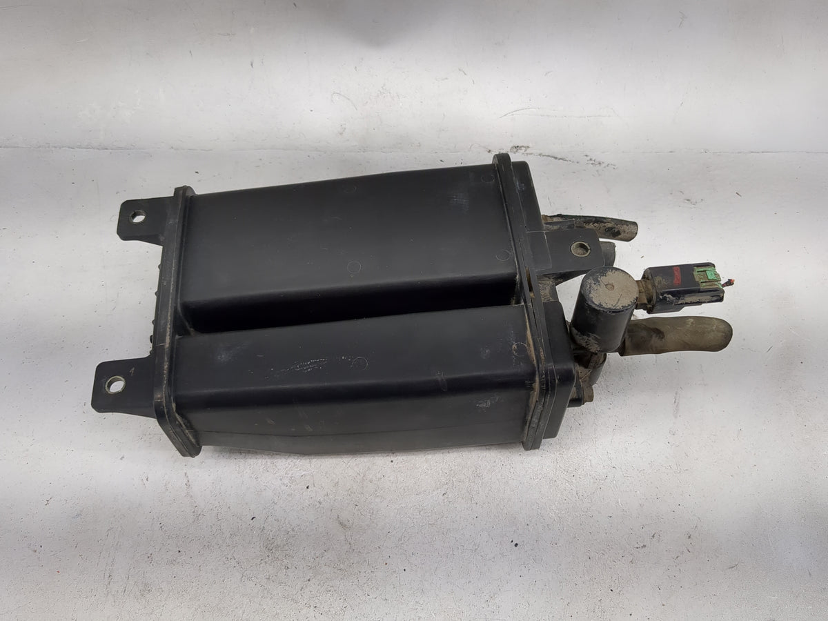 2001 Nissan Xterra Fuel Vapor Charcoal Canister - Oemusedautoparts1.com