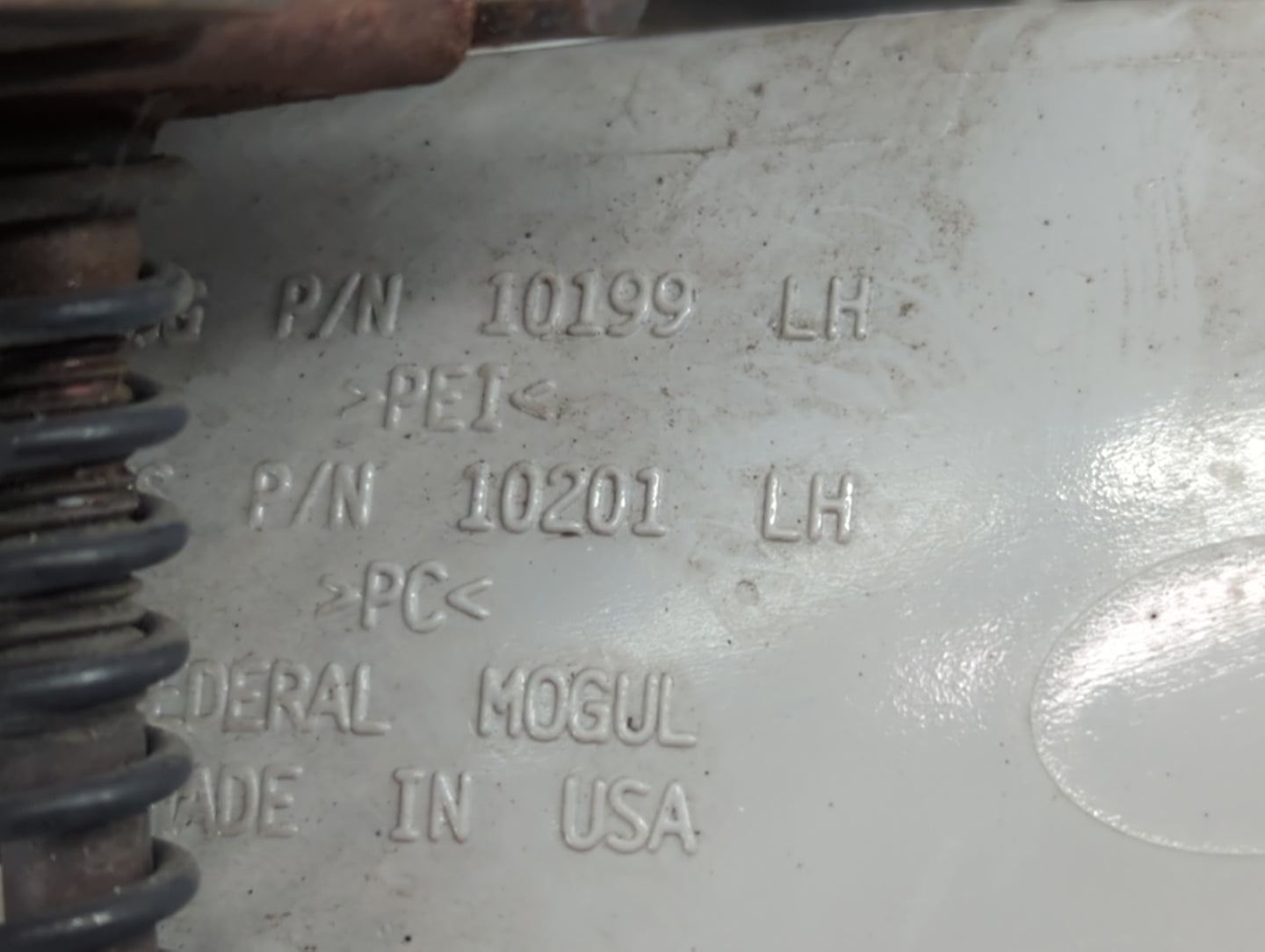 2001-2003 Oldsmobile Aurora Driver Left Oem Front Light Lamp - Oemusedautoparts1.com