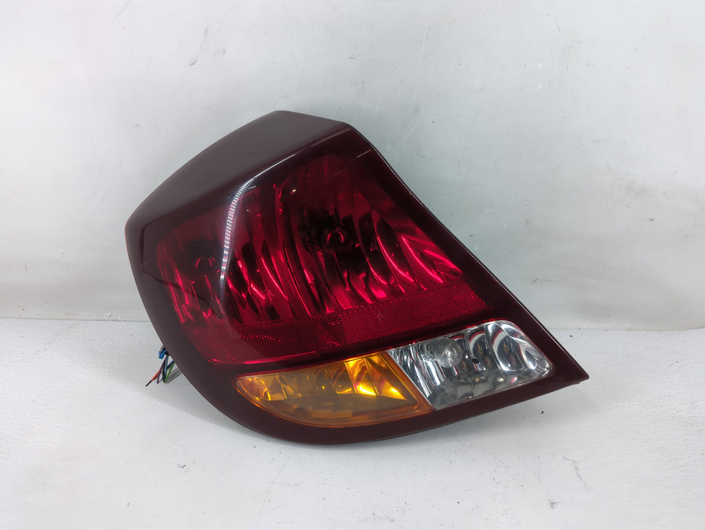 2001-2003 Oldsmobile Aurora Tail Light Assembly Driver Left OEM Fits Fits 2001 2002 2003 OEM Used Auto Parts - Oemusedautopa