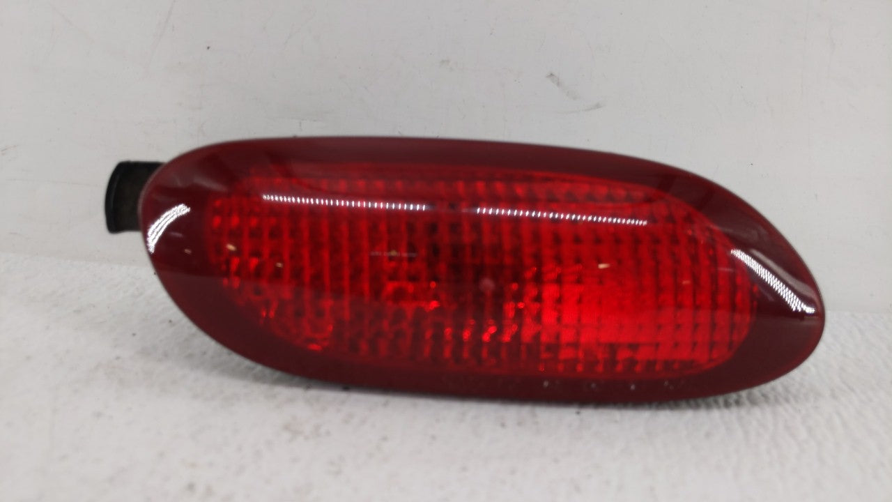 2001-2003 Oldsmobile Aurora Tail Light Assembly Driver Left OEM P/N:25658419 Fits Fits 2001 2002 2003 OEM Used Auto Parts - 