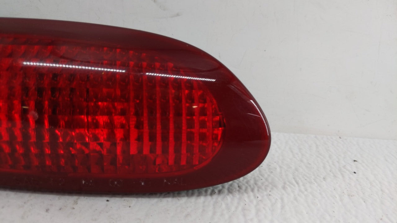2001-2003 Oldsmobile Aurora Tail Light Assembly Driver Left OEM P/N:25658419 Fits Fits 2001 2002 2003 OEM Used Auto Parts - 