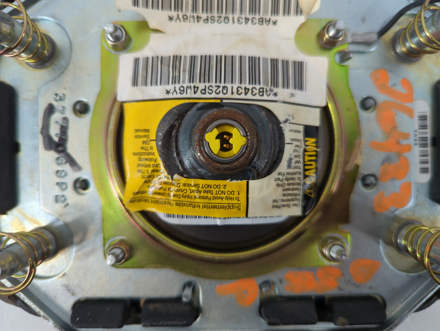 2001 Oldsmobile Aurora Air Bag Driver Left Steering Wheel Mounted P/N:AB3431Q2SP4W6Y Fits OEM Used Auto Parts - Oemusedautop