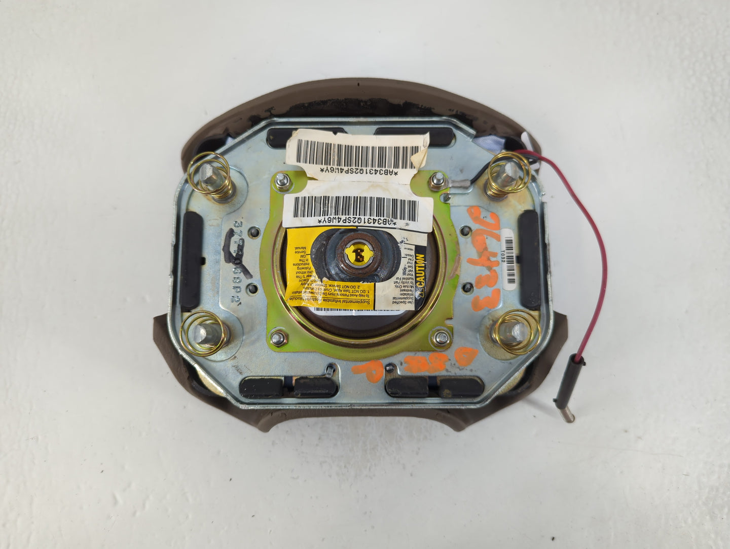 2001 Oldsmobile Aurora Air Bag Driver Left Steering Wheel Mounted P/N:AB3431Q2SP4W6Y Fits OEM Used Auto Parts - Oemusedautop