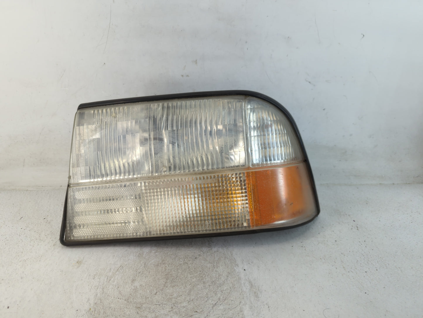 Oldsmobile Bravado Driver Left Oem Head Light Headlight Lamp - Oemusedautoparts1.com