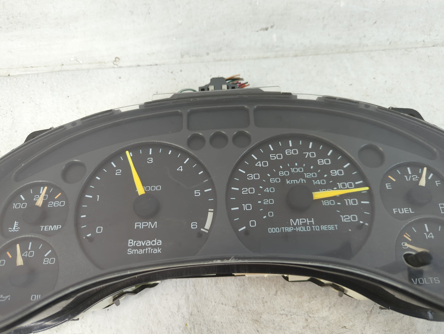 2001 Oldsmobile Bravado Instrument Cluster Speedometer Gauges P/N:09374225 50CWAXF801798277 Fits Fits 2000 OEM Used Auto Par