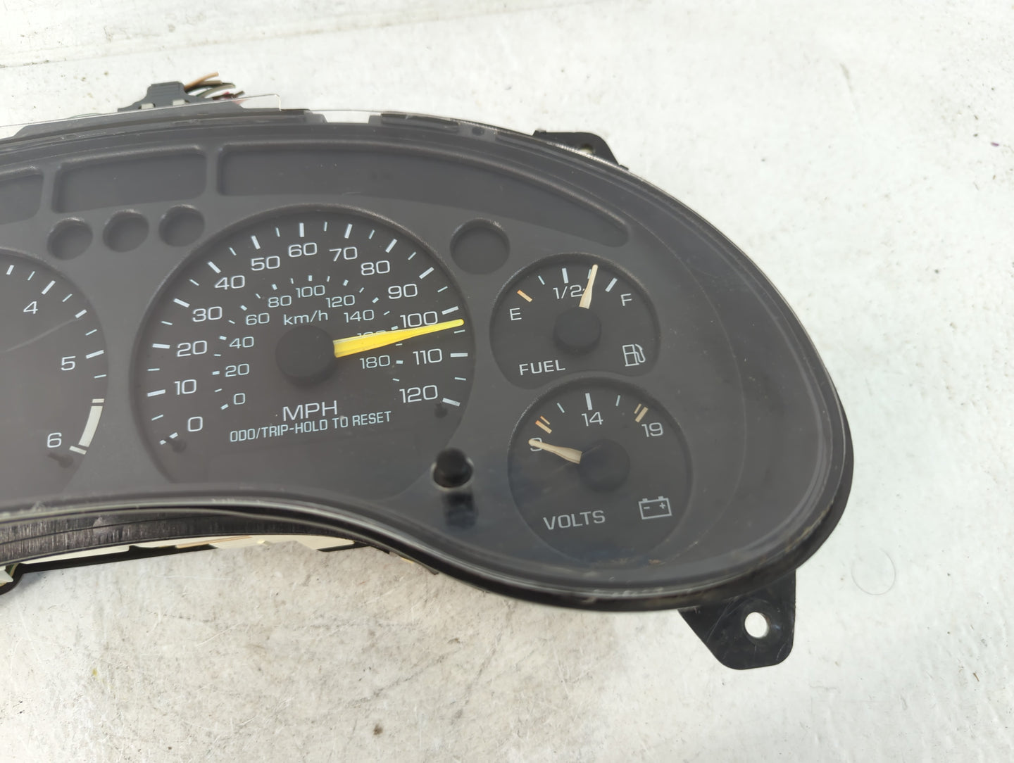 2001 Oldsmobile Bravado Instrument Cluster Speedometer Gauges P/N:09374225 50CWAXF801798277 Fits Fits 2000 OEM Used Auto Par