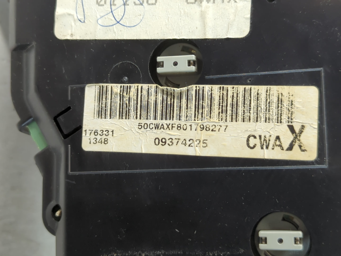 2001 Oldsmobile Bravado Instrument Cluster Speedometer Gauges P/N:09374225 50CWAXF801798277 Fits Fits 2000 OEM Used Auto Par