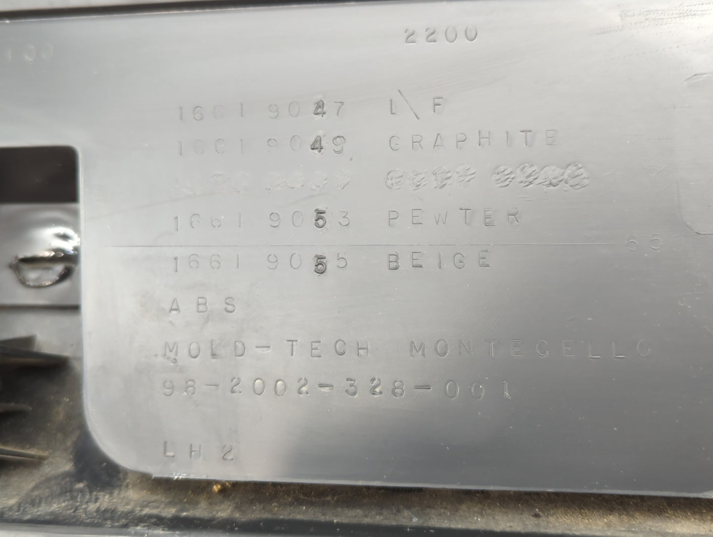 2001 Oldsmobile Bravado Front Left Driver Interior Door Panel Trim - Oemusedautoparts1.com