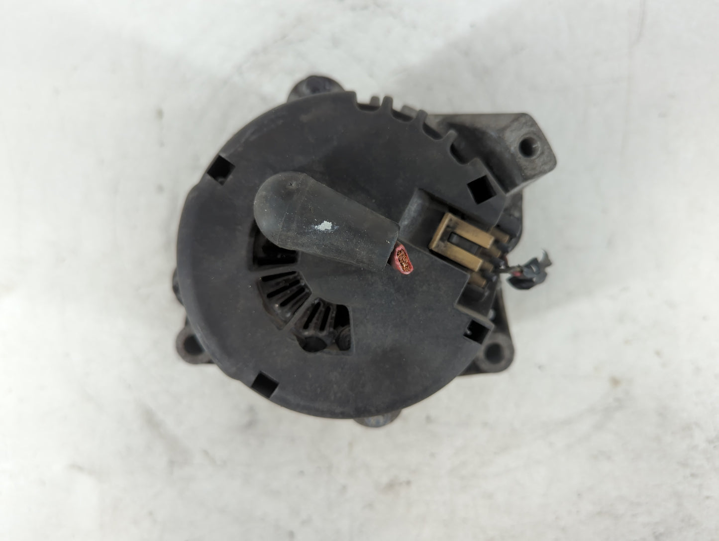 2001 Oldsmobile Bravado Alternator Replacement Generator Charging Assembly Engine OEM Fits Fits 2002 2003 2004 2005 OEM Used