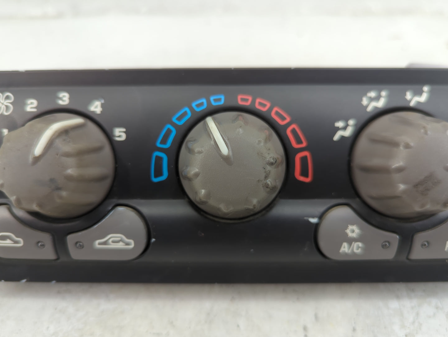 2001-2005 Pontiac Aztek Climate Control Module Temperature AC/Heater Replacement P/N:10301044 Fits Fits 2001 2002 2003 2004 