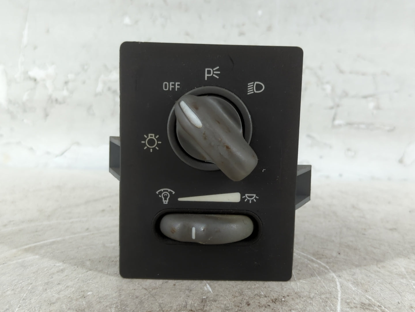 2001 Pontiac Gprix Headlight Lamp Control Switch - Oemusedautoparts1.com