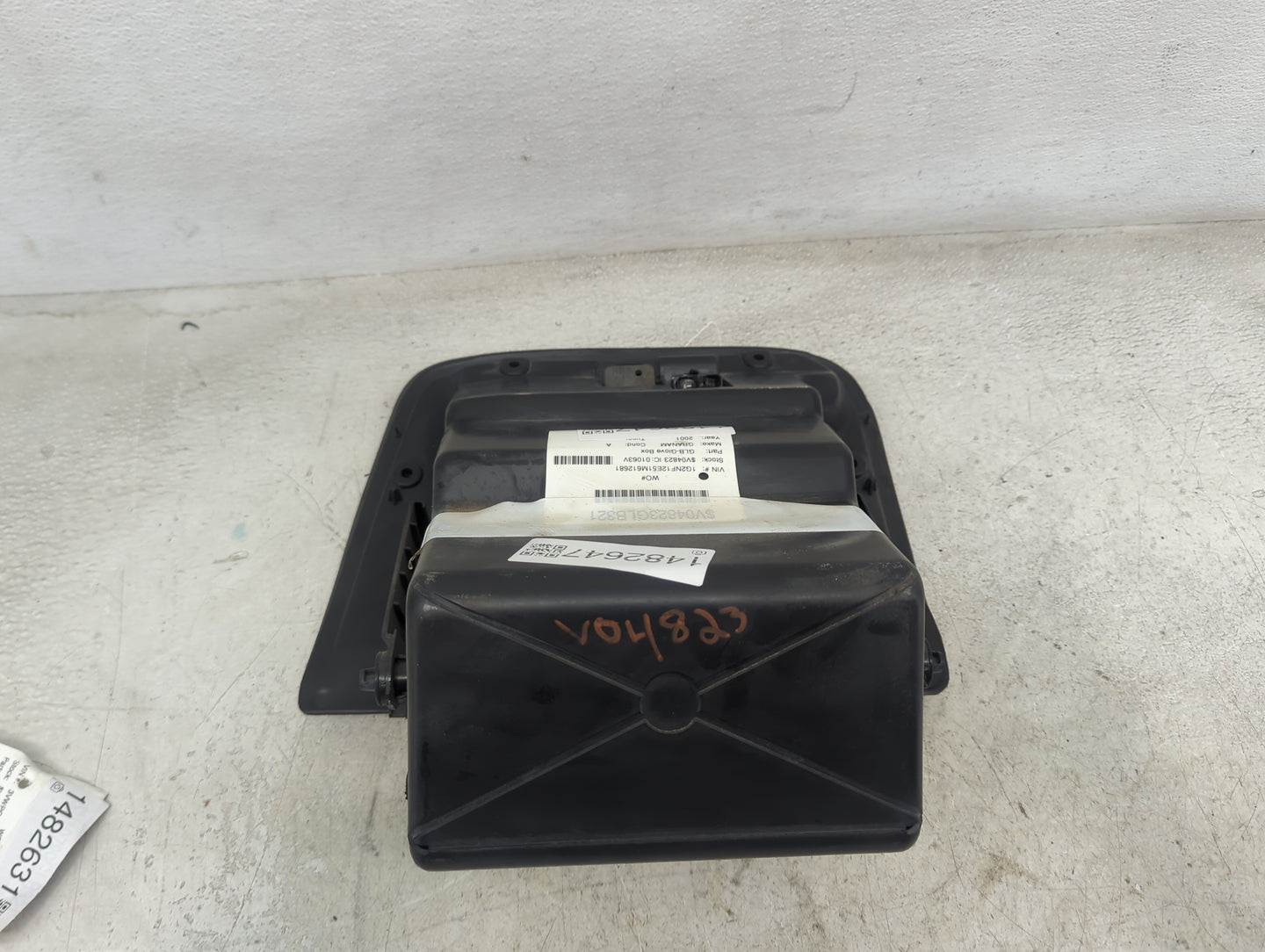 2001 Pontiac Grand Am Passenger Glove Box Door Storage Compartment - Oemusedautoparts1.com