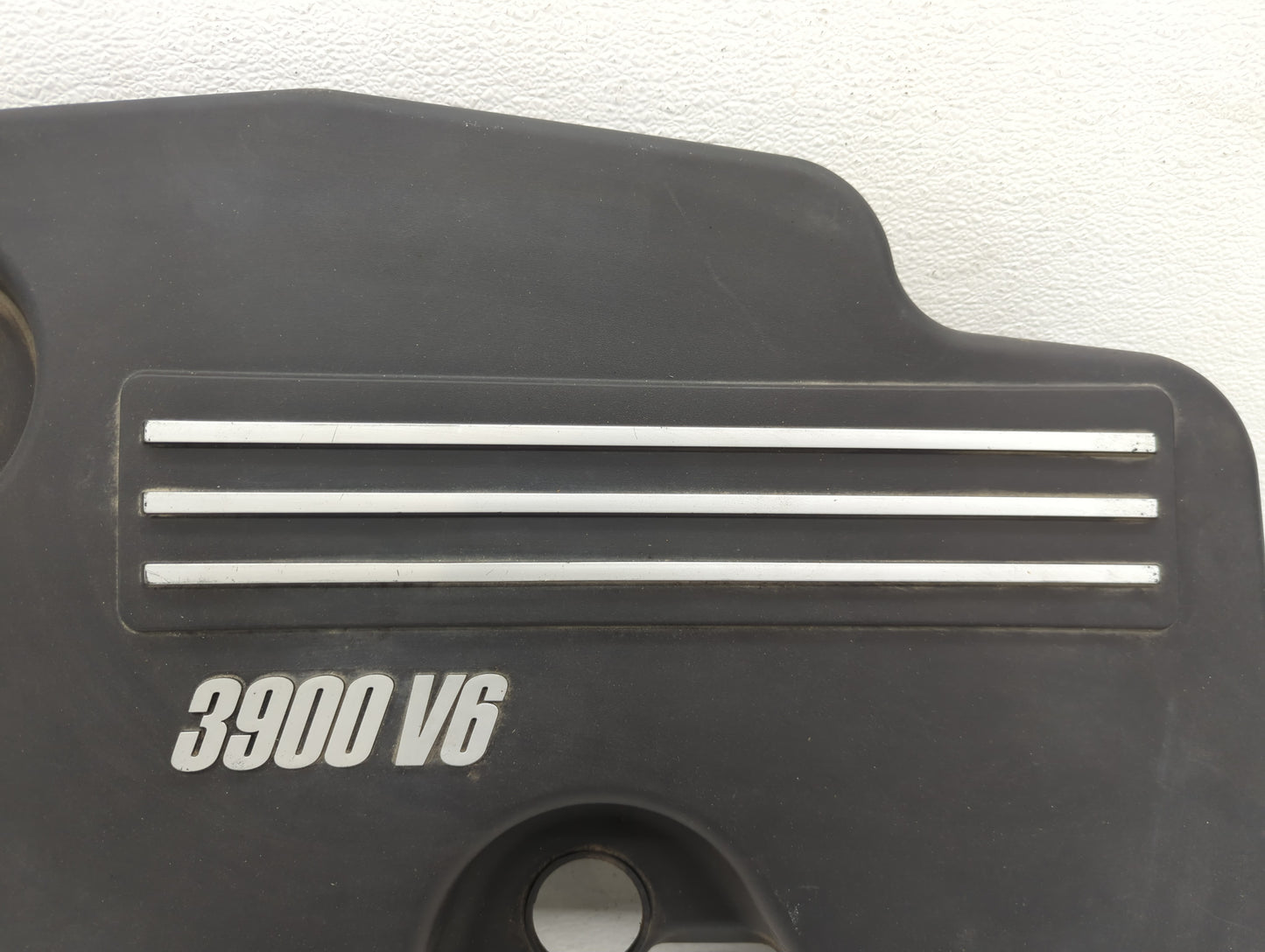2001 Pontiac Grand Prix Engine Cover - Oemusedautoparts1.com