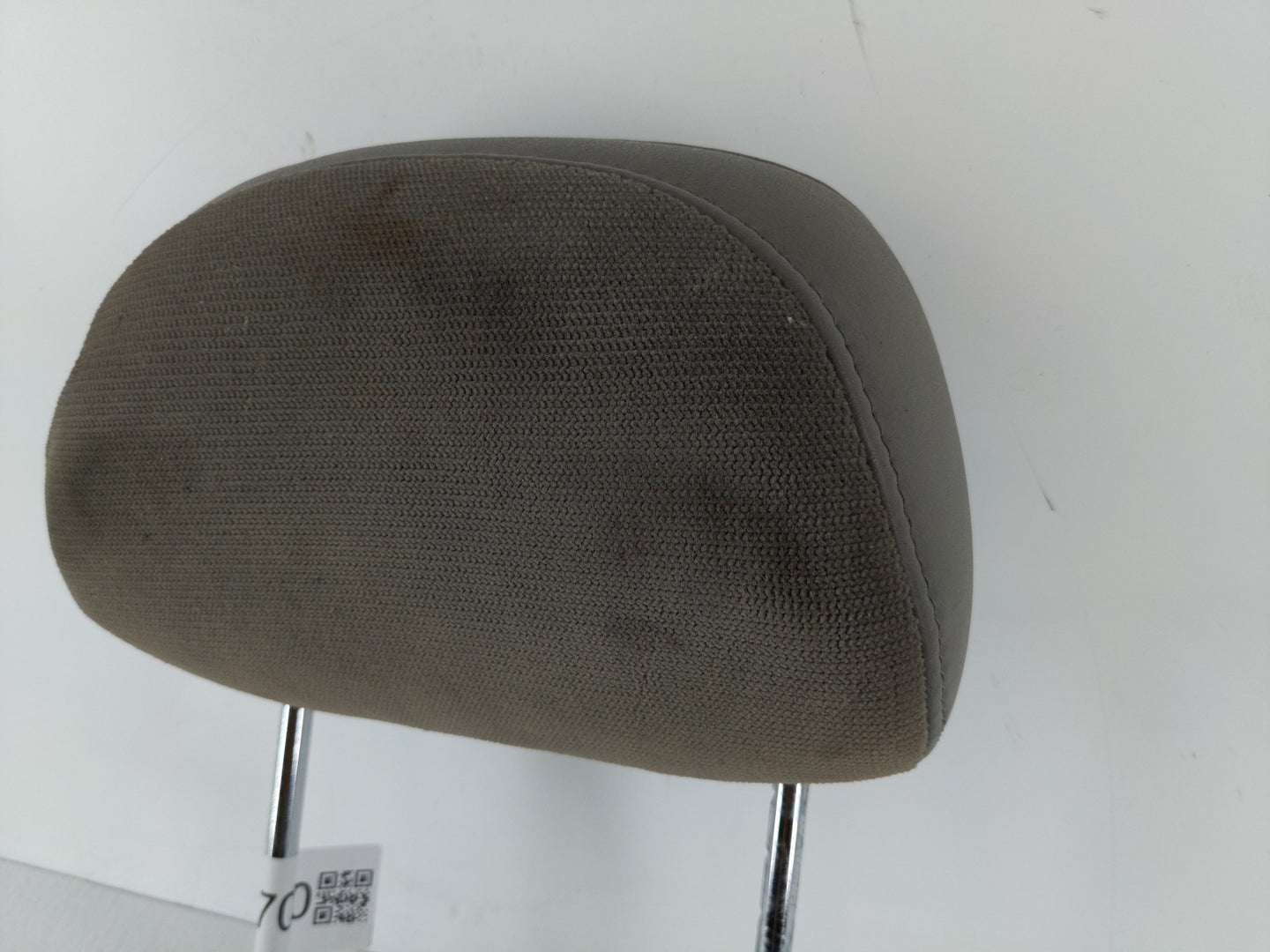 2000-2003 Pontiac Grand Prix Headrest Head Rest Rear Seat Fits Fits 2000 2001 2002 2003 OEM Used Auto Parts - Oemusedautopar