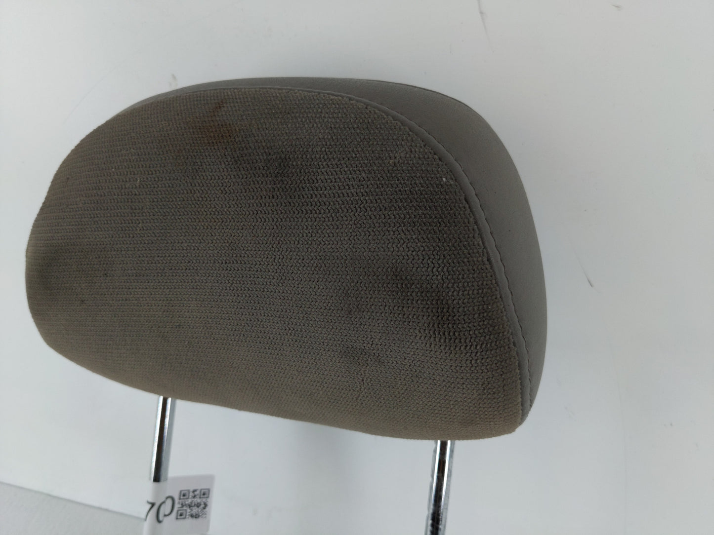 2000-2003 Pontiac Grand Prix Headrest Head Rest Rear Seat Fits Fits 2000 2001 2002 2003 OEM Used Auto Parts - Oemusedautopar