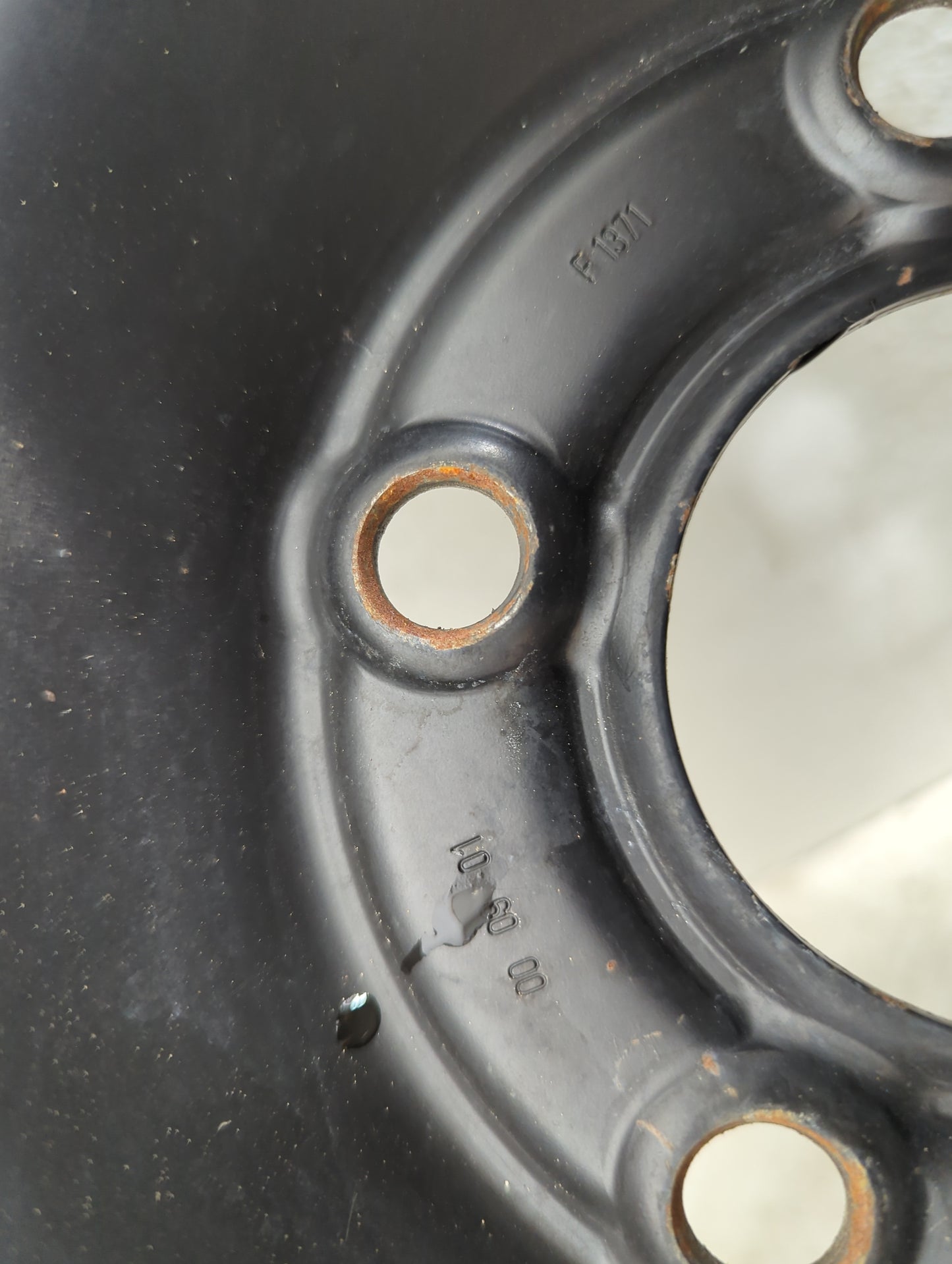 1997-2003 Pontiac Grand Prix Spare Donut Tire Wheel Rim Oem 1166180 - Oemusedautoparts1.com