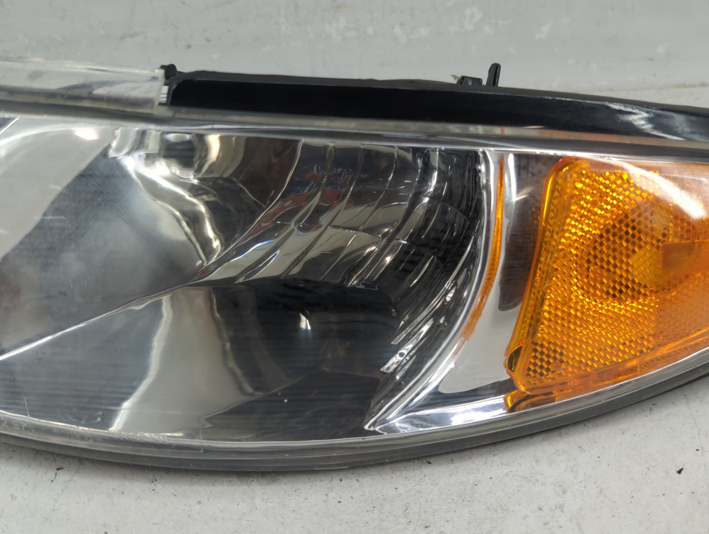 2001 Pontiac Grand Prix Driver Left Oem Head Light Headlight Lamp - Oemusedautoparts1.com