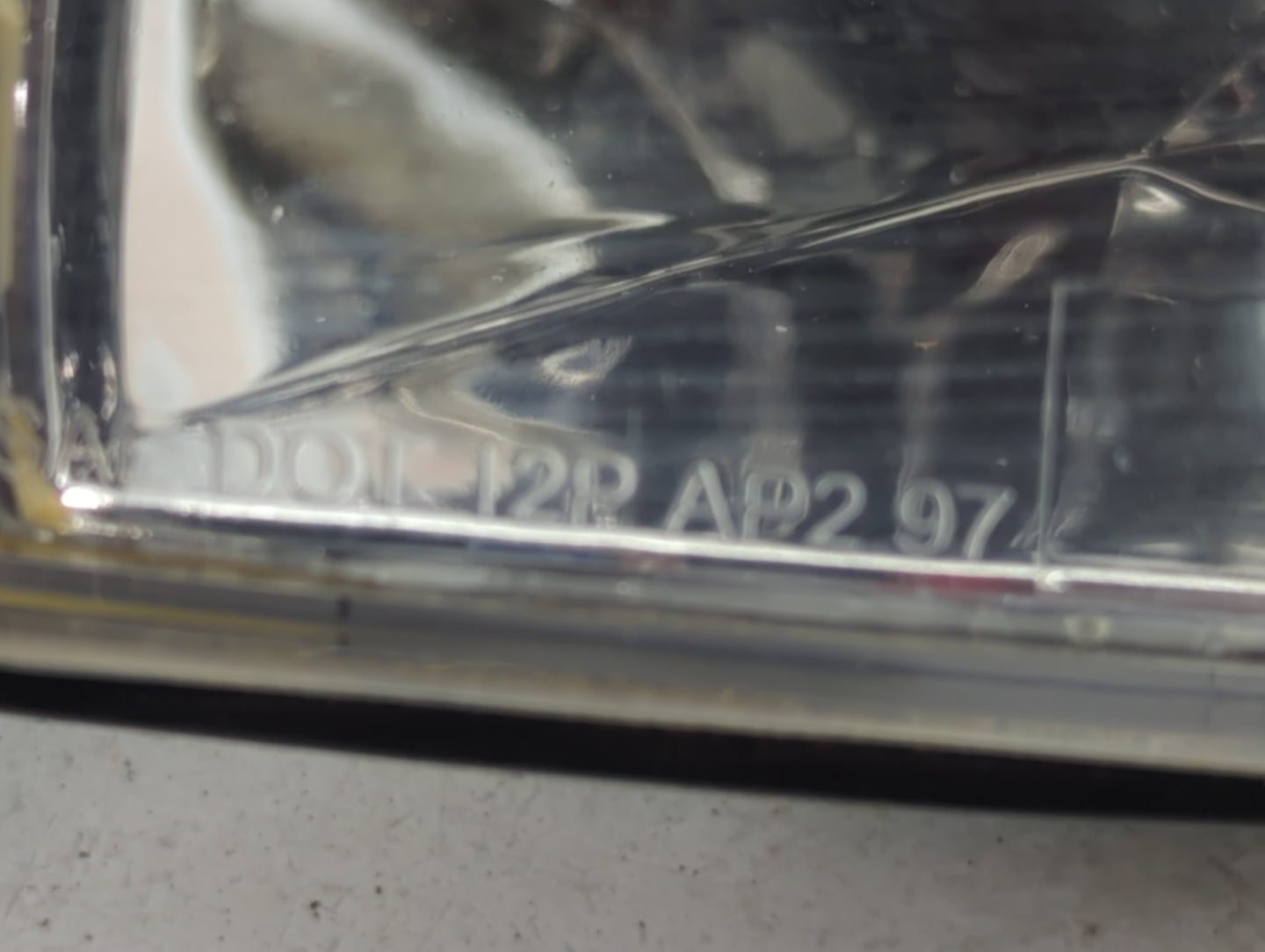 2001 Pontiac Grand Prix Driver Left Oem Head Light Headlight Lamp - Oemusedautoparts1.com