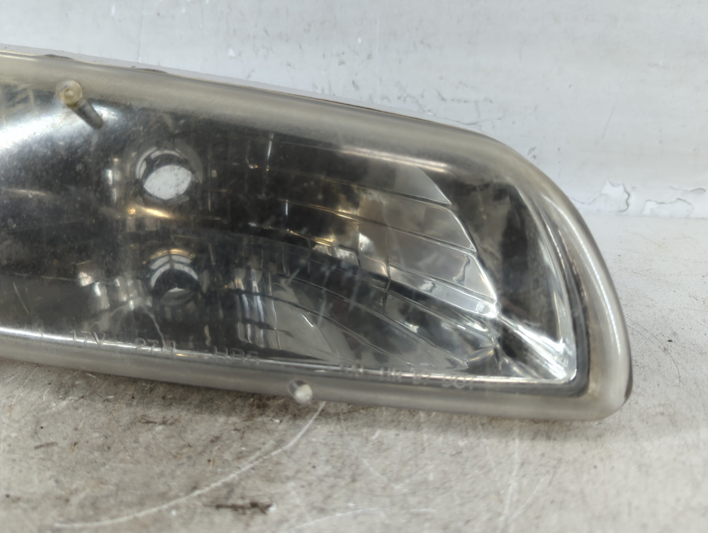 1997-2003 Pontiac Grand Prix Driver Left Oem Head Light Headlight Lamp - Oemusedautoparts1.com