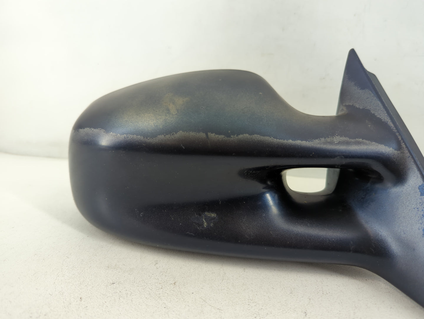 1997-2003 Pontiac Grand Prix Passenger Right Side View Manual Door Mirror - Oemusedautoparts1.com
