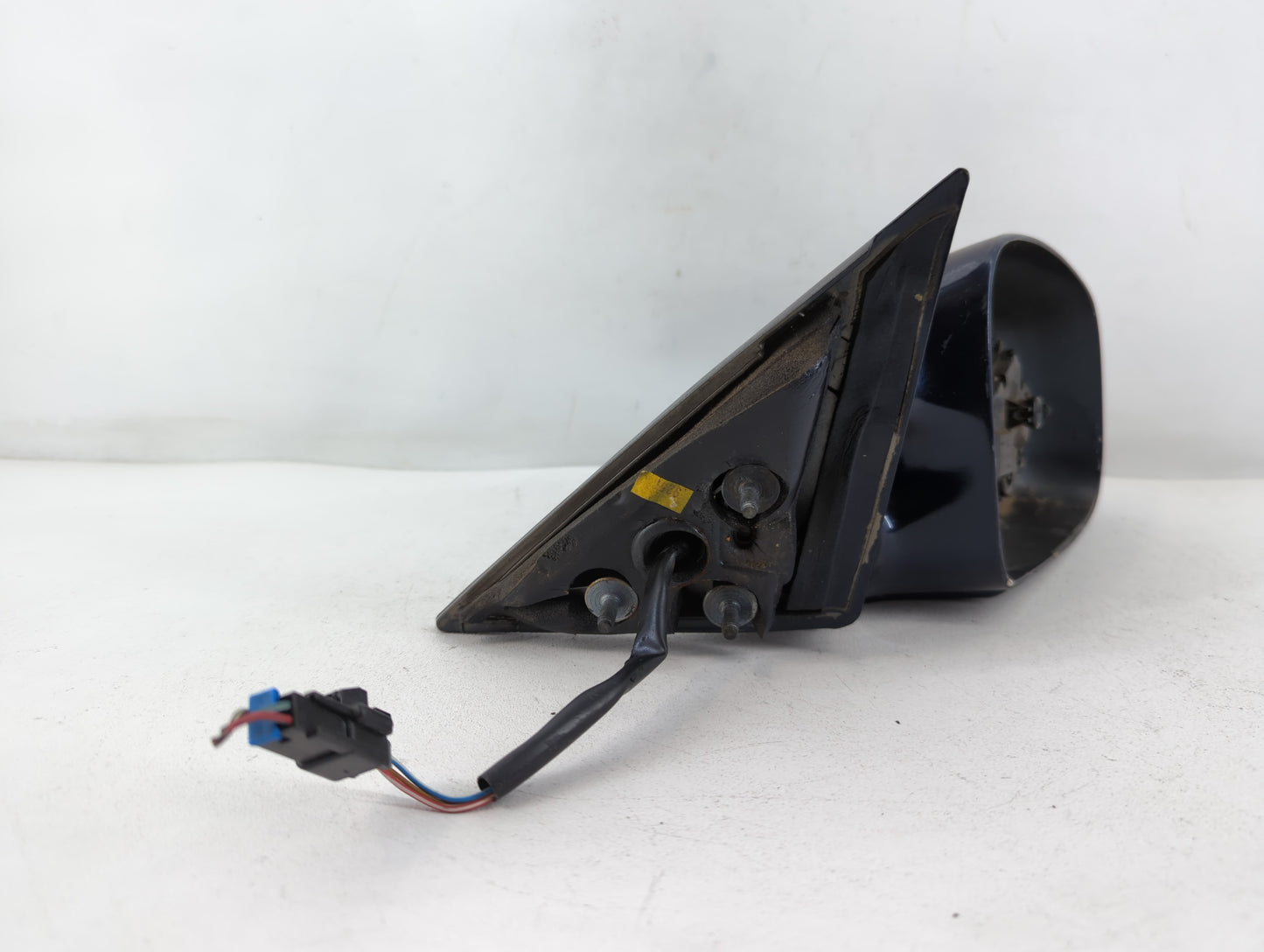 1997-2003 Pontiac Grand Prix Passenger Right Side View Manual Door Mirror - Oemusedautoparts1.com