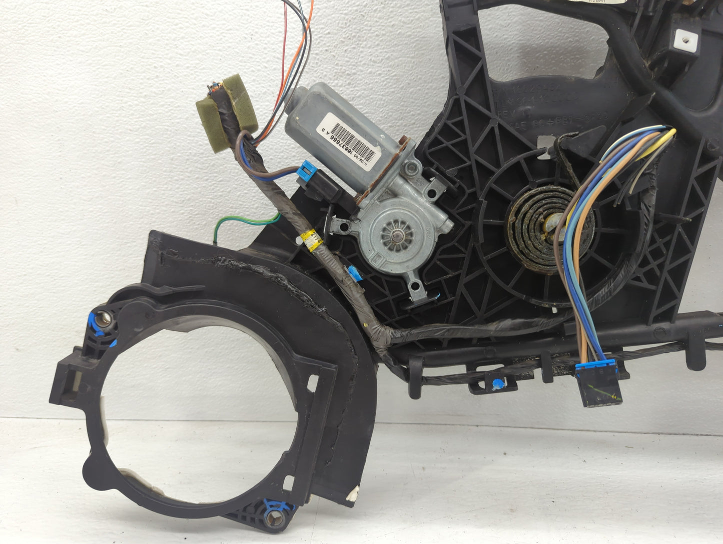 2001 Pontiac Montana Window Regulator Passenger Front - Oemusedautoparts1.com