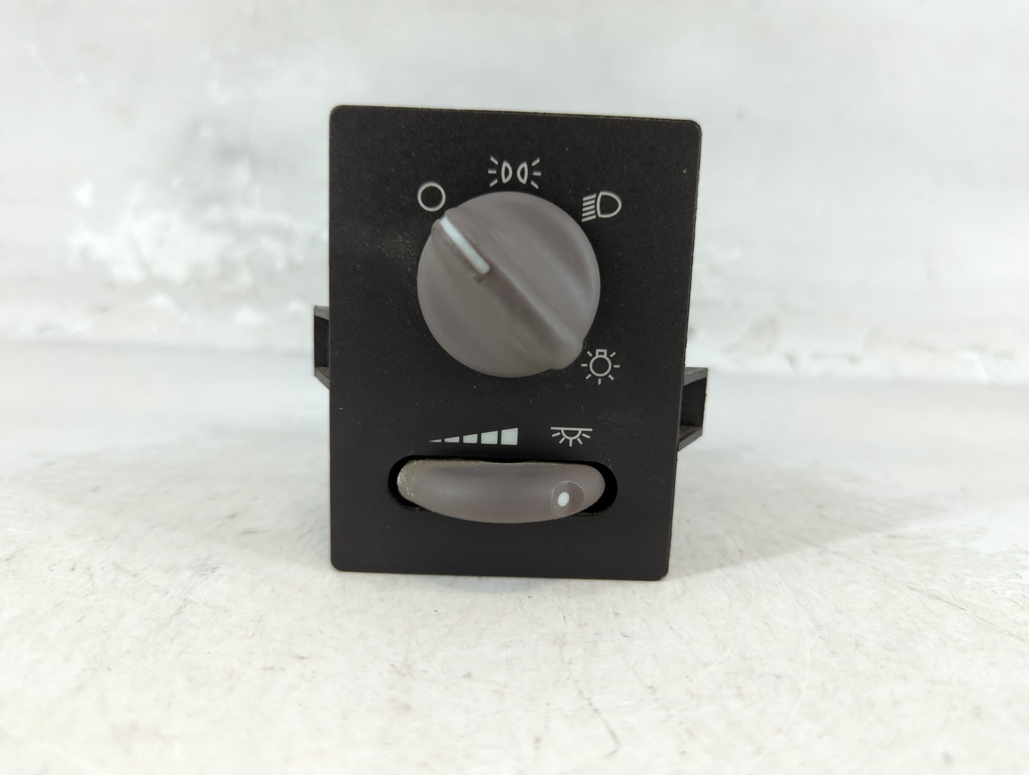 2001 Pontiac Montana Headlight Head Light Switch Lamp Control - Oemusedautoparts1.com