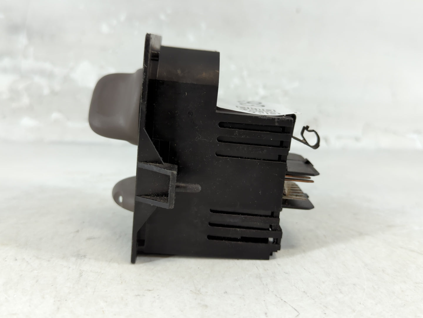2001 Pontiac Montana Headlight Head Light Switch Lamp Control - Oemusedautoparts1.com