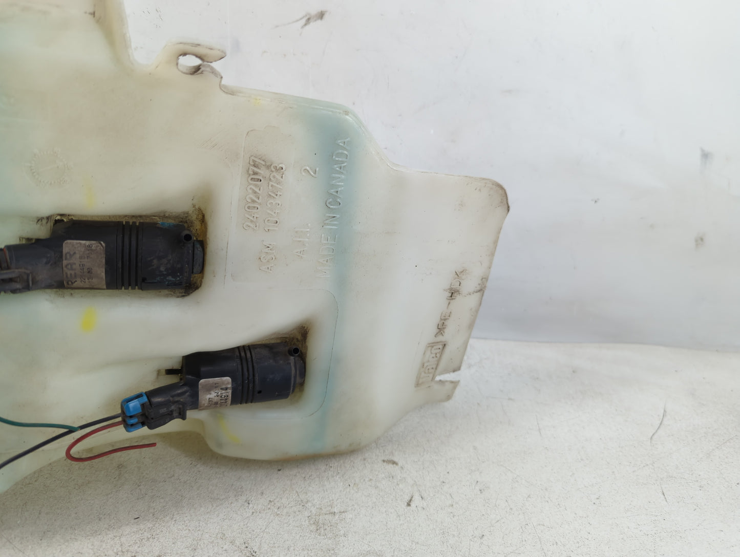 1999-2005 Pontiac Montana Windshield Washer Fluid Reservoir Bottle Oem - Oemusedautoparts1.com