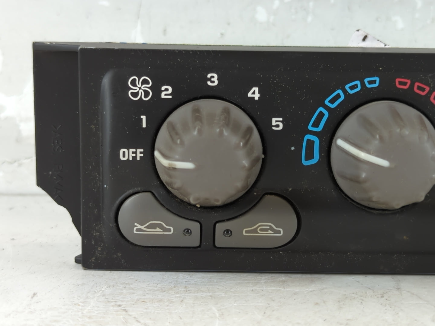 2001-2005 Pontiac Montana Climate Control Module Temperature AC/Heater Replacement Fits Fits 2001 2002 2003 2004 2005 OEM Us