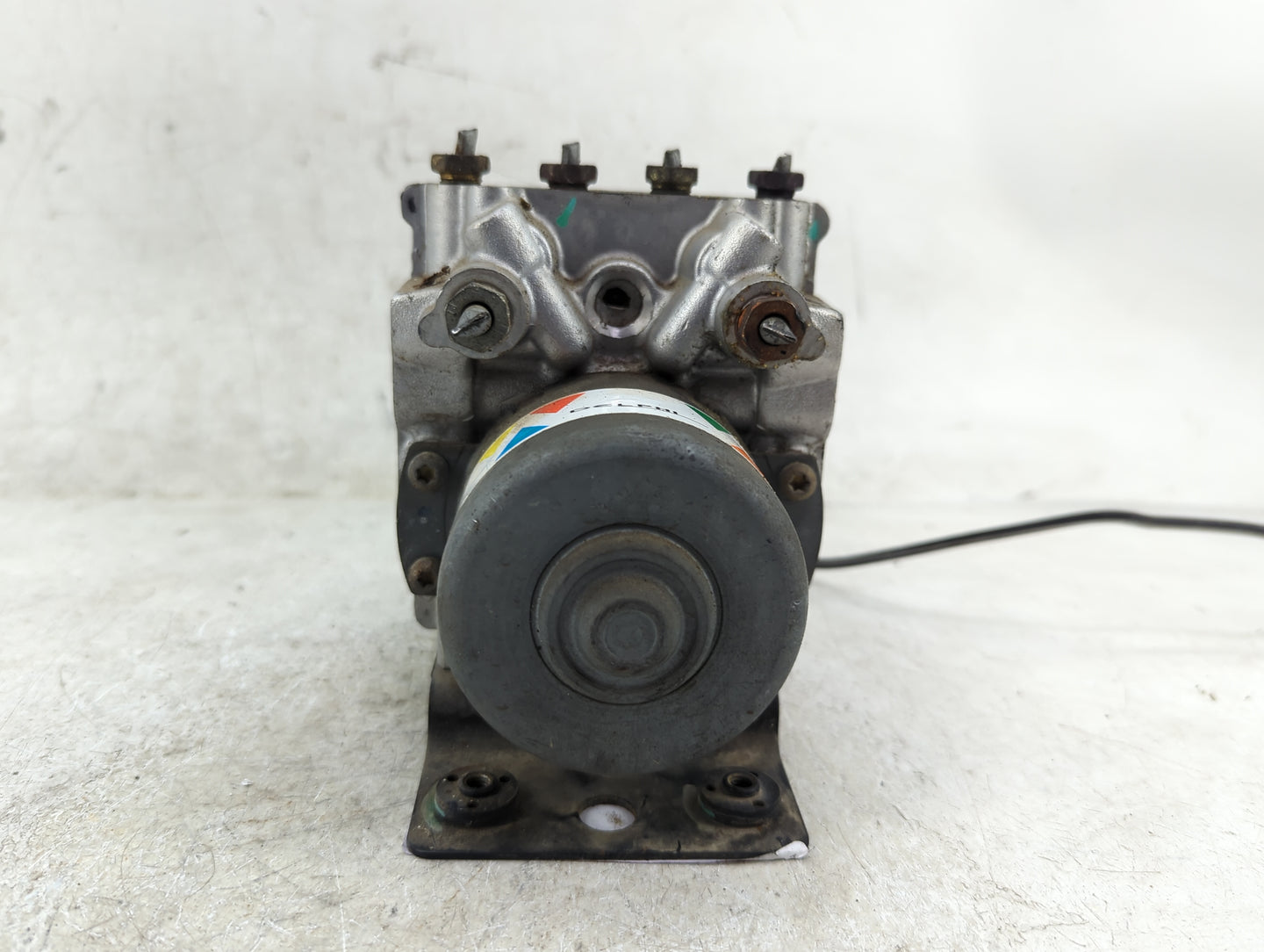 2001 Pontiac Ventura ABS Pump Control Module Replacement P/N:09383989 Fits OEM Used Auto Parts - Oemusedautoparts1.com