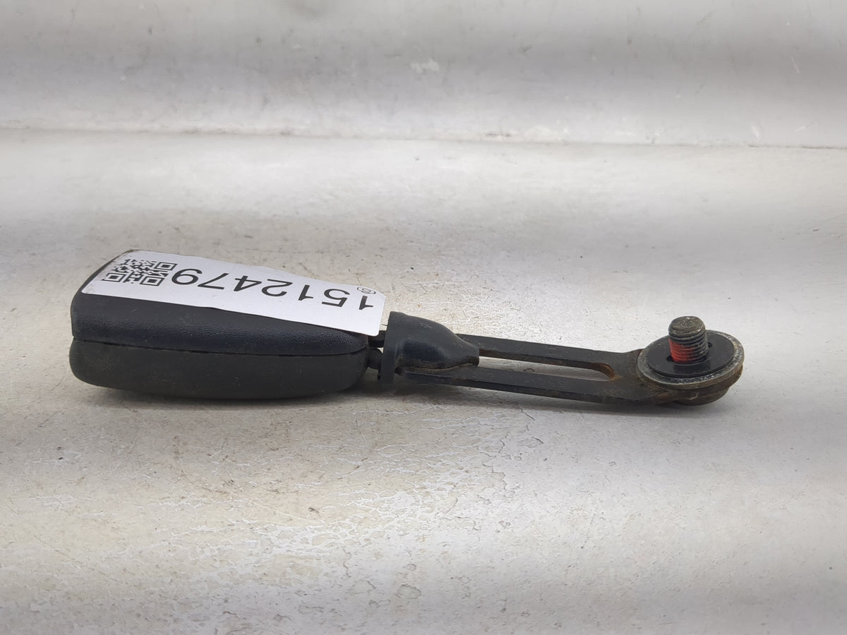 1999-2003 Saab 9-3 Passenger Front Seatbelt Buckle Black - Oemusedautoparts1.com