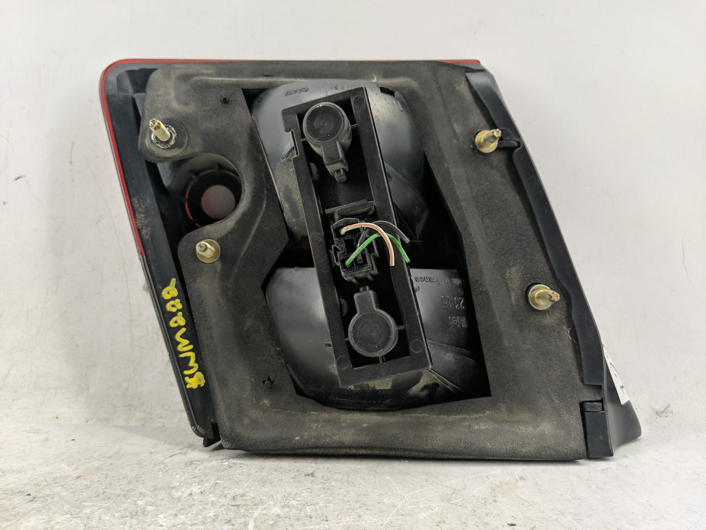 1999-2001 Saab 9-5 Tail Light Assembly Passenger Right OEM Fits Fits 1999 2000 2001 OEM Used Auto Parts - Oemusedautoparts1.