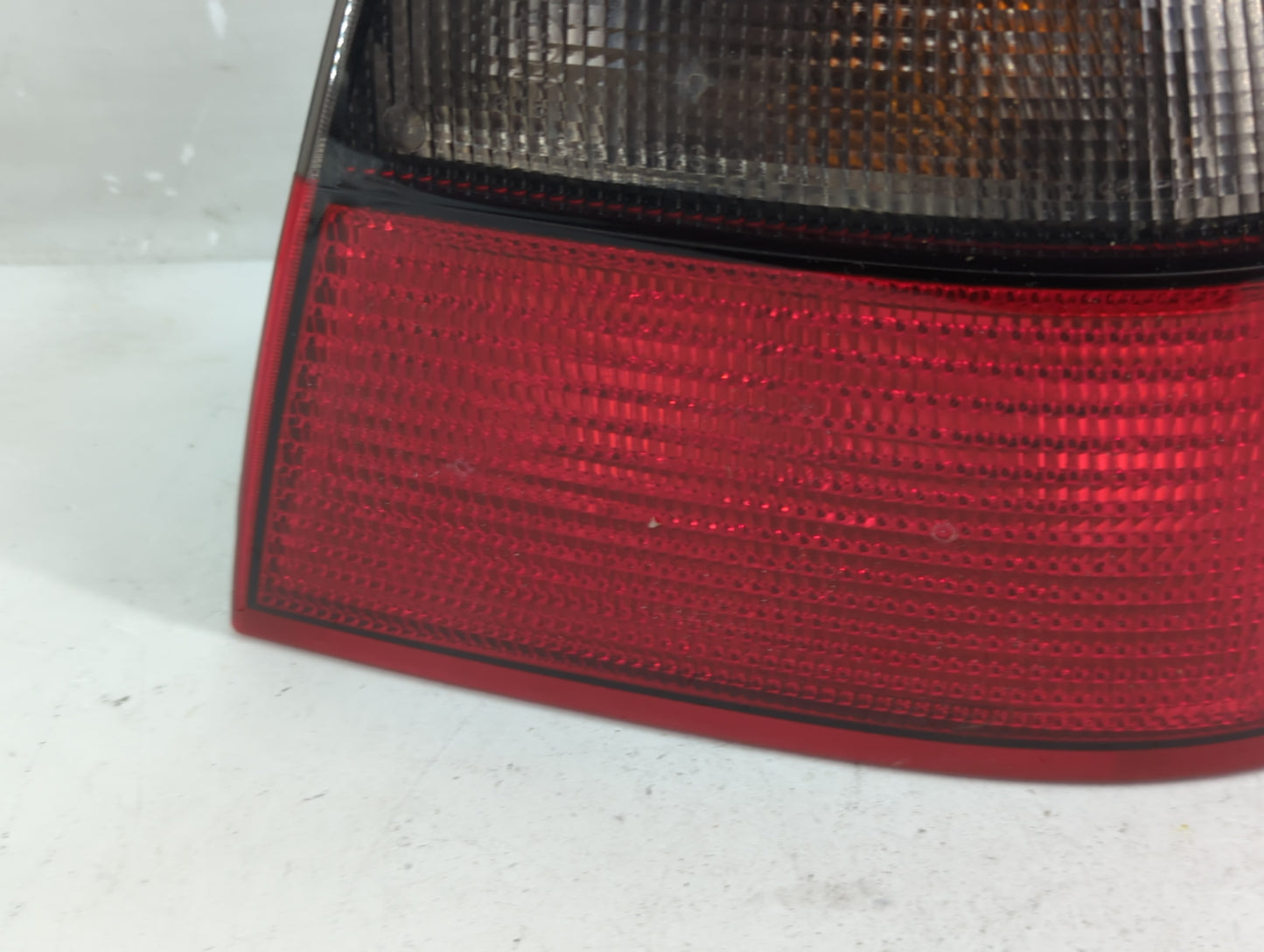 2001 Saab 95 Tail Light Assembly Passenger Right OEM Fits OEM Used Auto Parts - Oemusedautoparts1.com