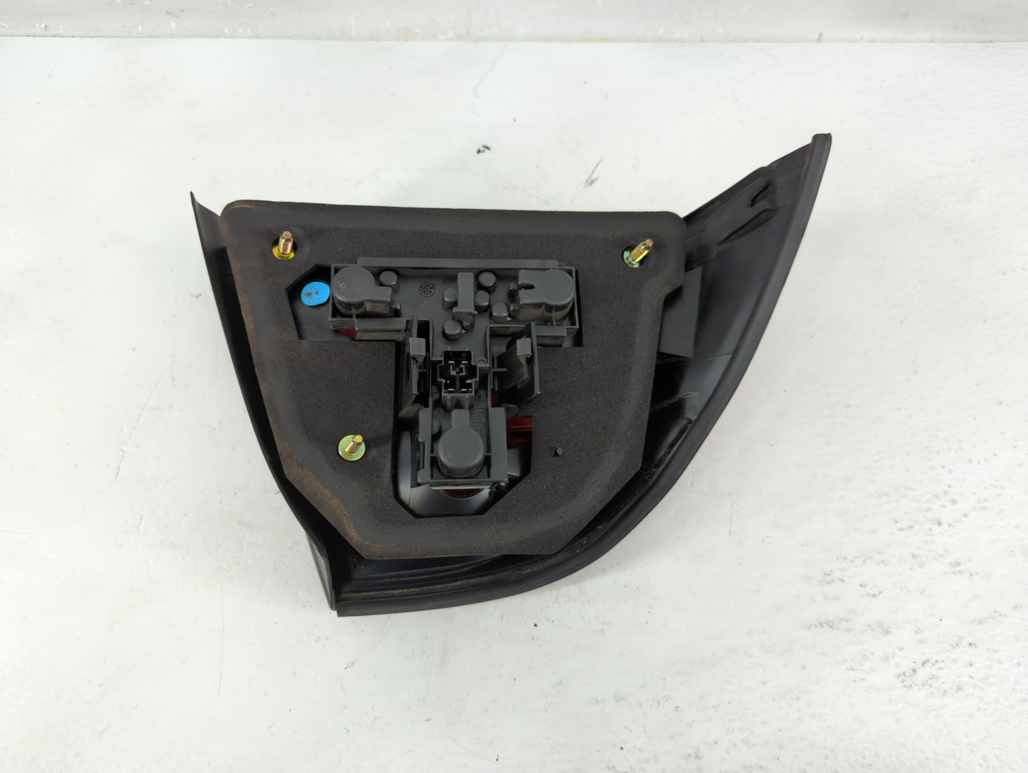 2001 Saab 95 Tail Light Assembly Passenger Right OEM Fits OEM Used Auto Parts - Oemusedautoparts1.com