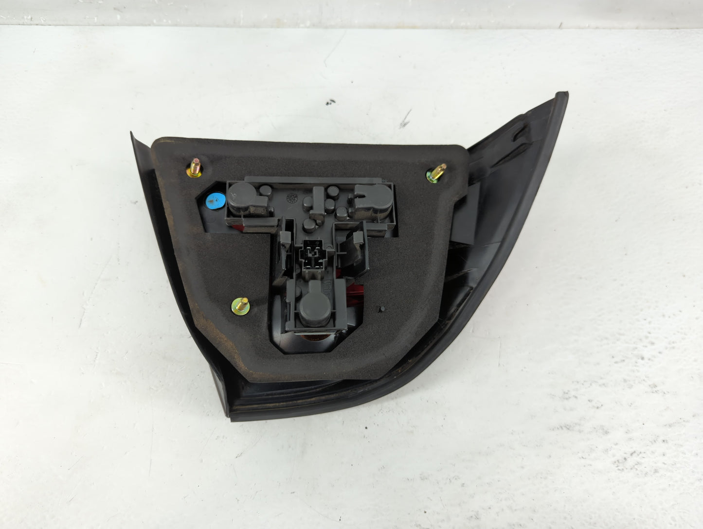 2001 Saab 95 Tail Light Assembly Passenger Right OEM Fits OEM Used Auto Parts - Oemusedautoparts1.com