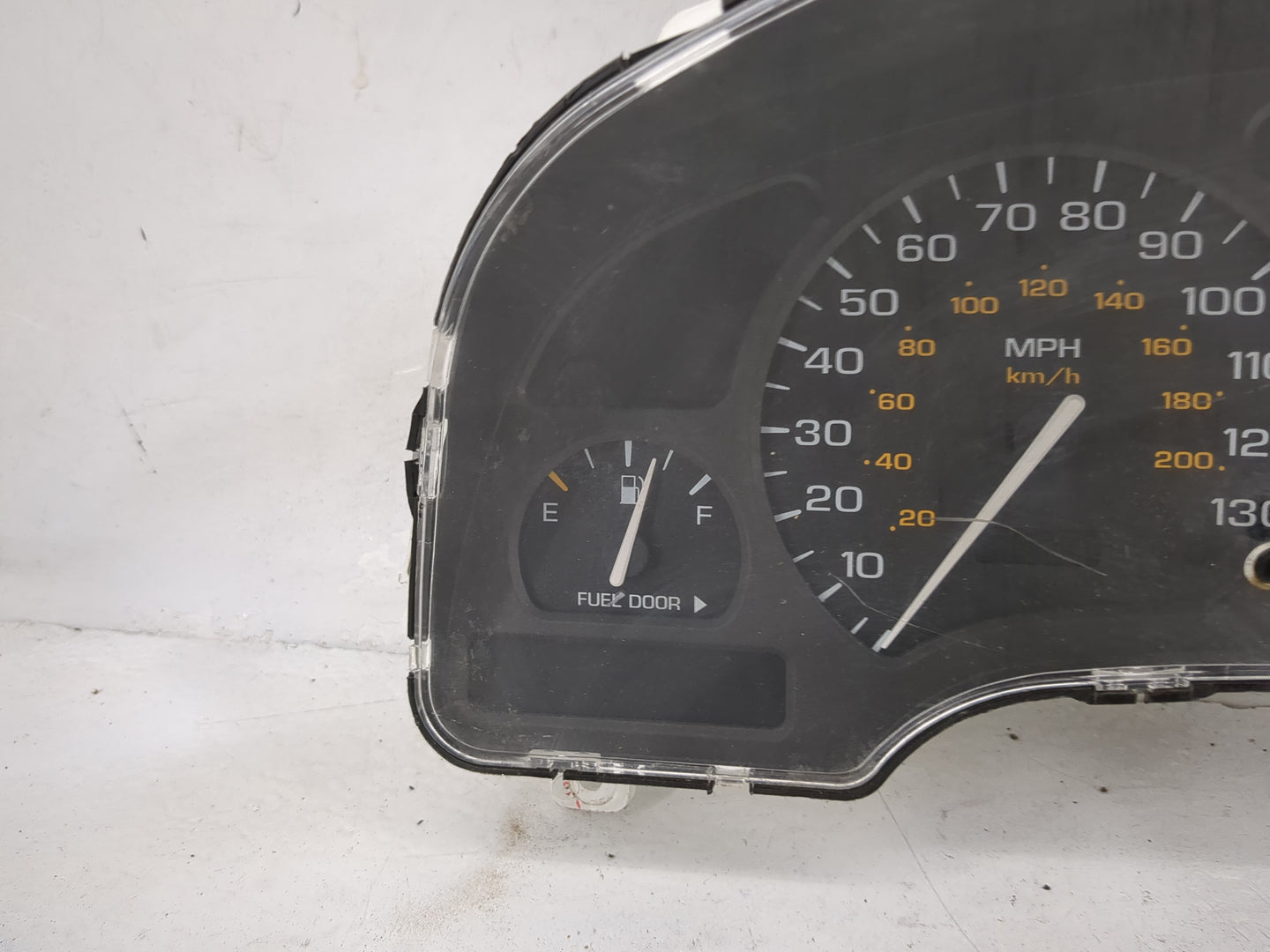 2001 Saturn L Series Instrument Cluster Speedometer Gauges P/N:24416006 1911320009B, 3329530001A Miles: Fits Fits 2000 2002 