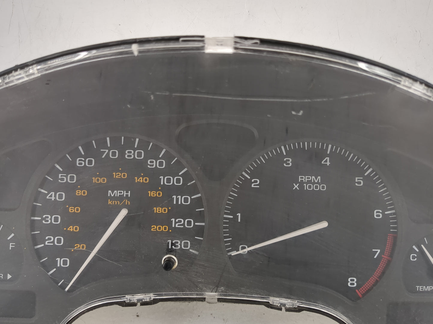 2001 Saturn L Series Instrument Cluster Speedometer Gauges P/N:24416006 1911320009B, 3329530001A Miles: Fits Fits 2000 2002 