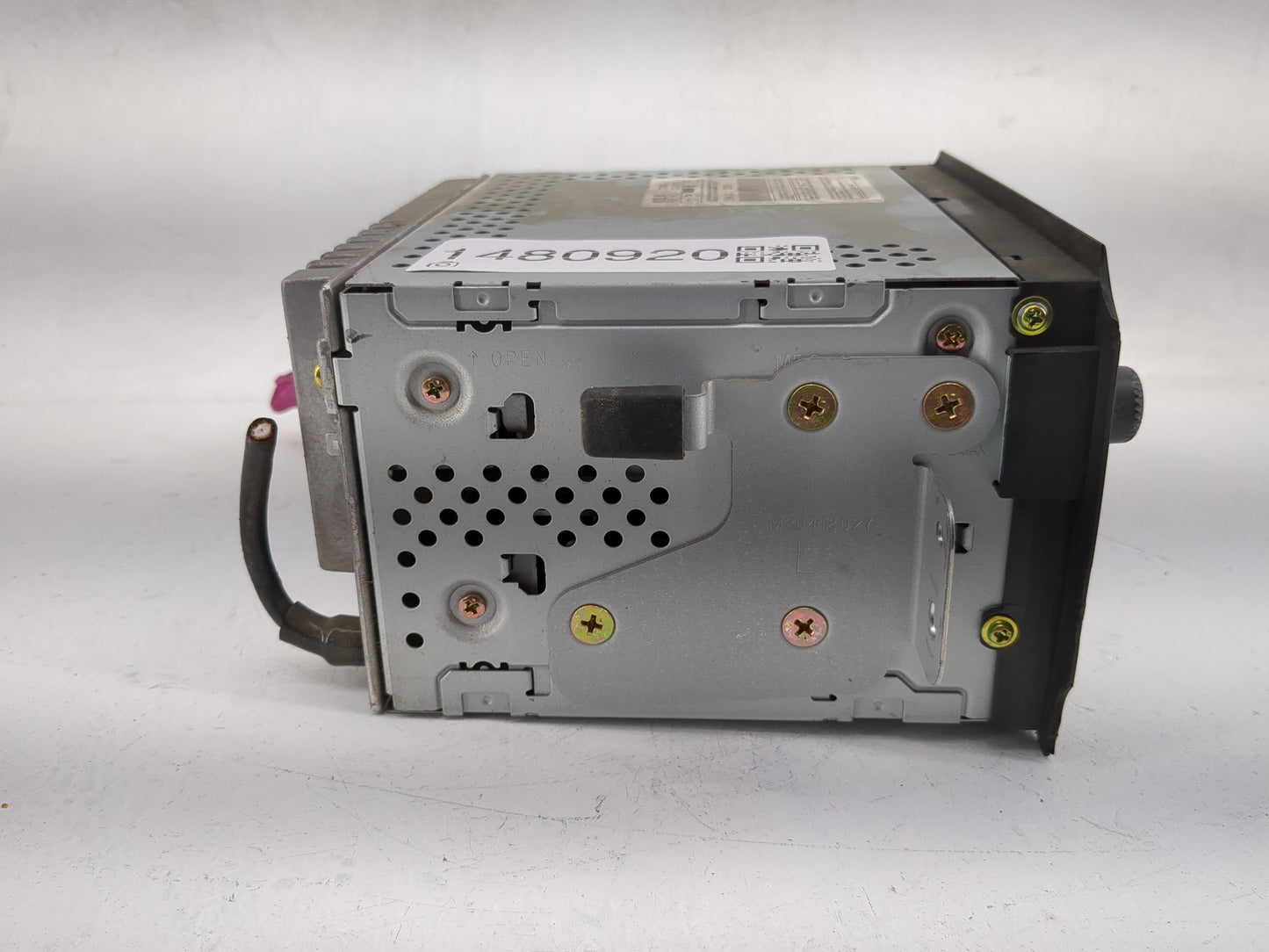 2001 Saturn L Series Radio AM FM Cd Player Receiver Replacement P/N:21024009 CQ-JG1911Z Fits OEM Used Auto Parts - Oemusedau