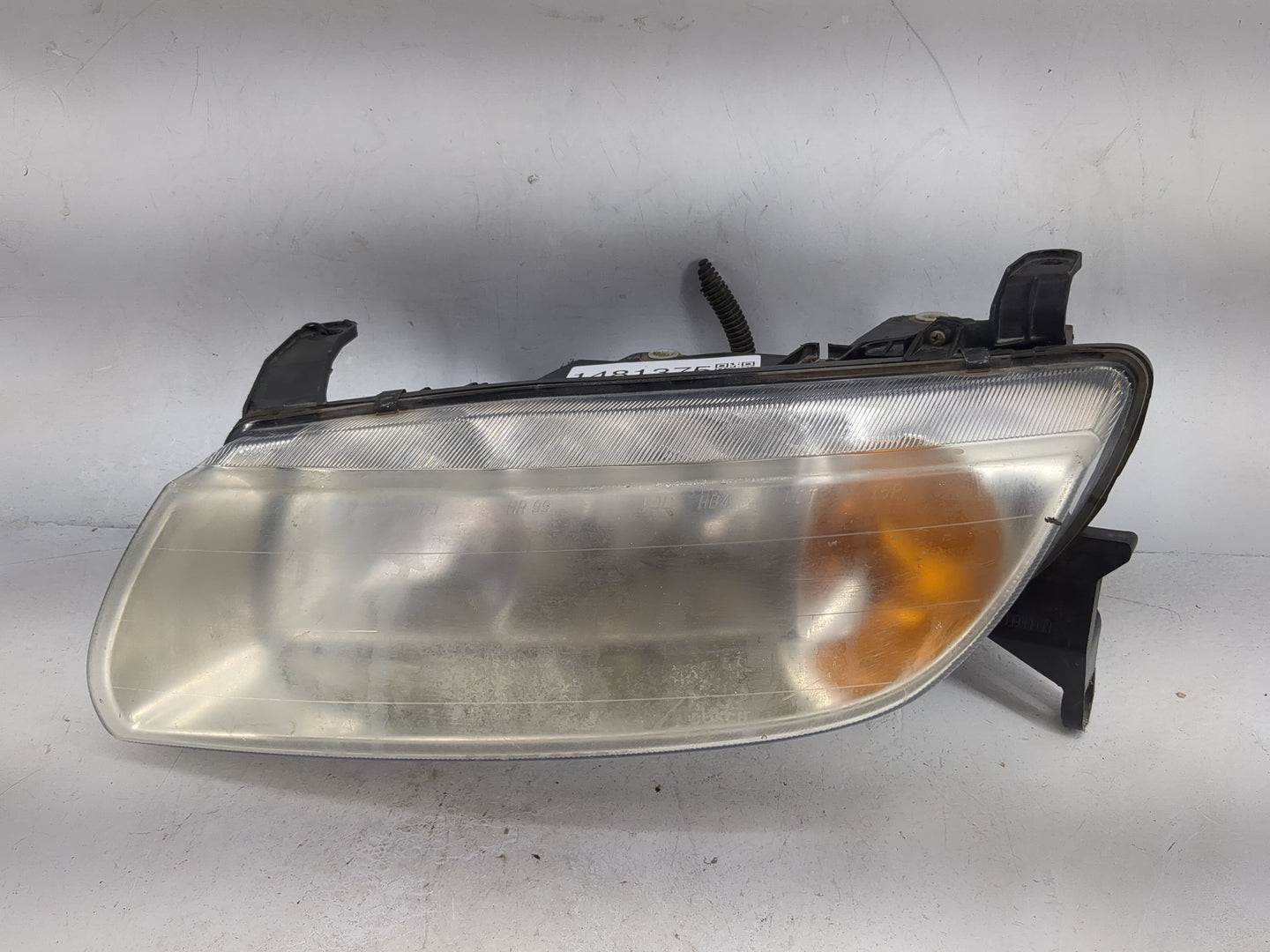 Saturn L Series Driver Left Oem Head Light Headlight Lamp - Oemusedautoparts1.com