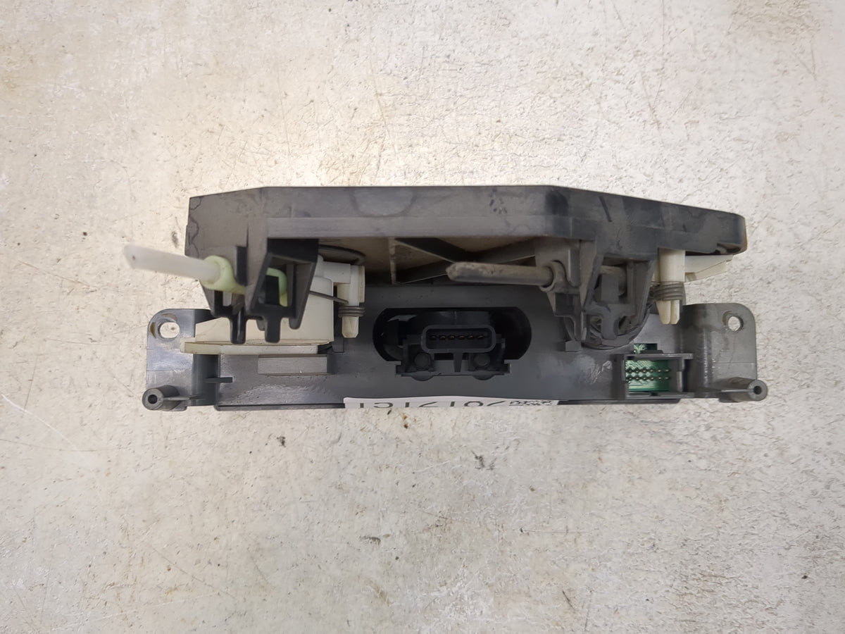 2000-2002 Saturn Sl Climate Control Module Temperature AC/Heater Replacement Fits Fits 2000 2001 2002 OEM Used Auto Parts - 