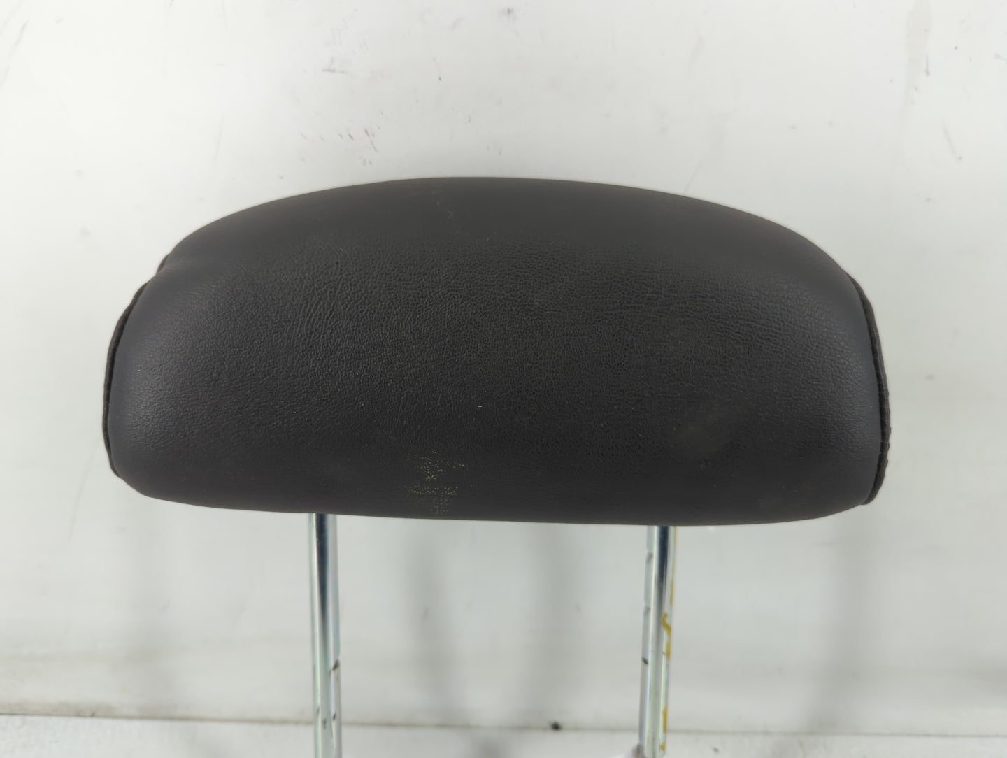 2001 Saturn Sl Headrest Head Rest Rear Seat Fits Fits 2000 2002 OEM Used Auto Parts - Oemusedautoparts1.com